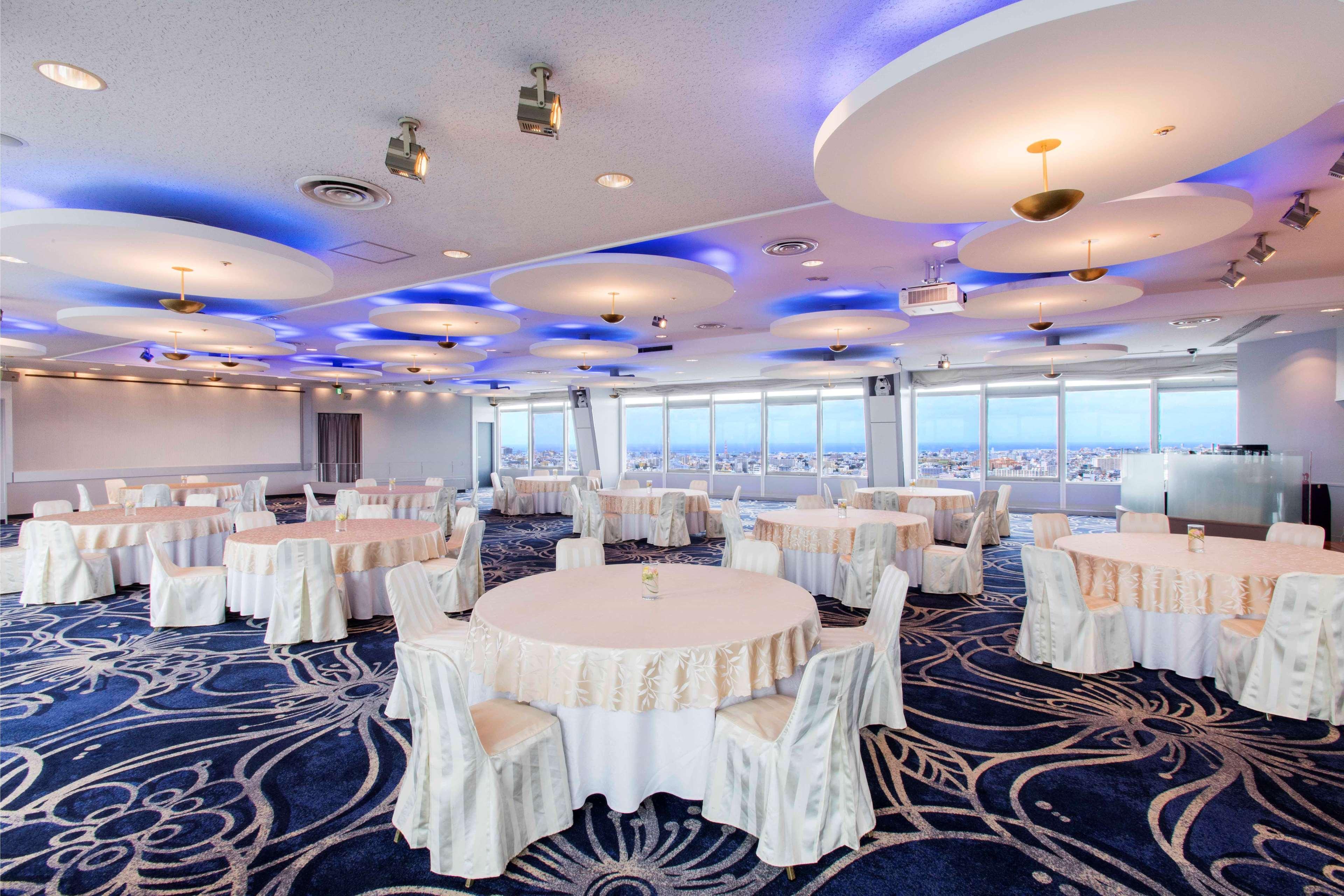 Doubletree By Hilton Naha Shuri Castle Екстериор снимка