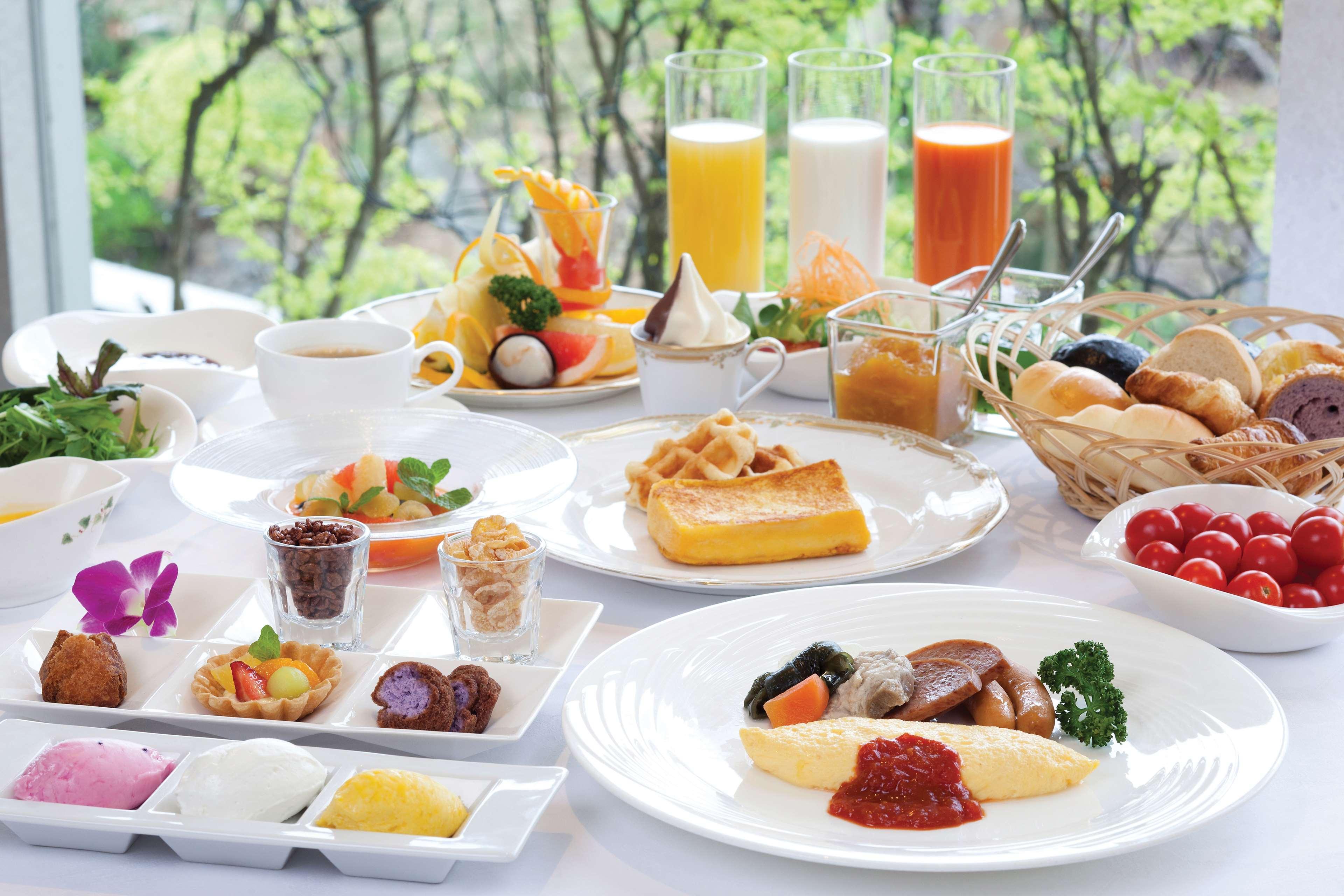 Doubletree By Hilton Naha Shuri Castle Екстериор снимка
