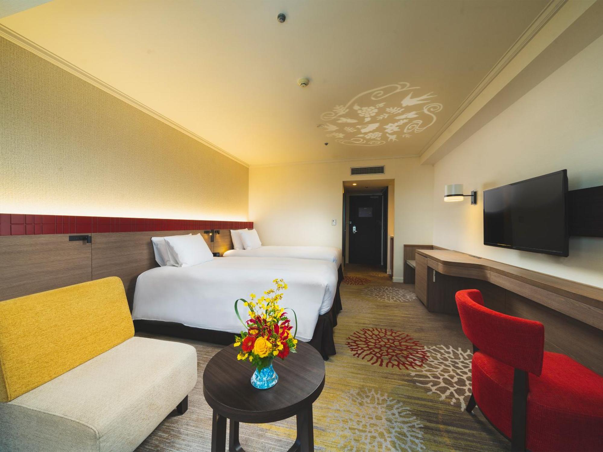 Doubletree By Hilton Naha Shuri Castle Екстериор снимка