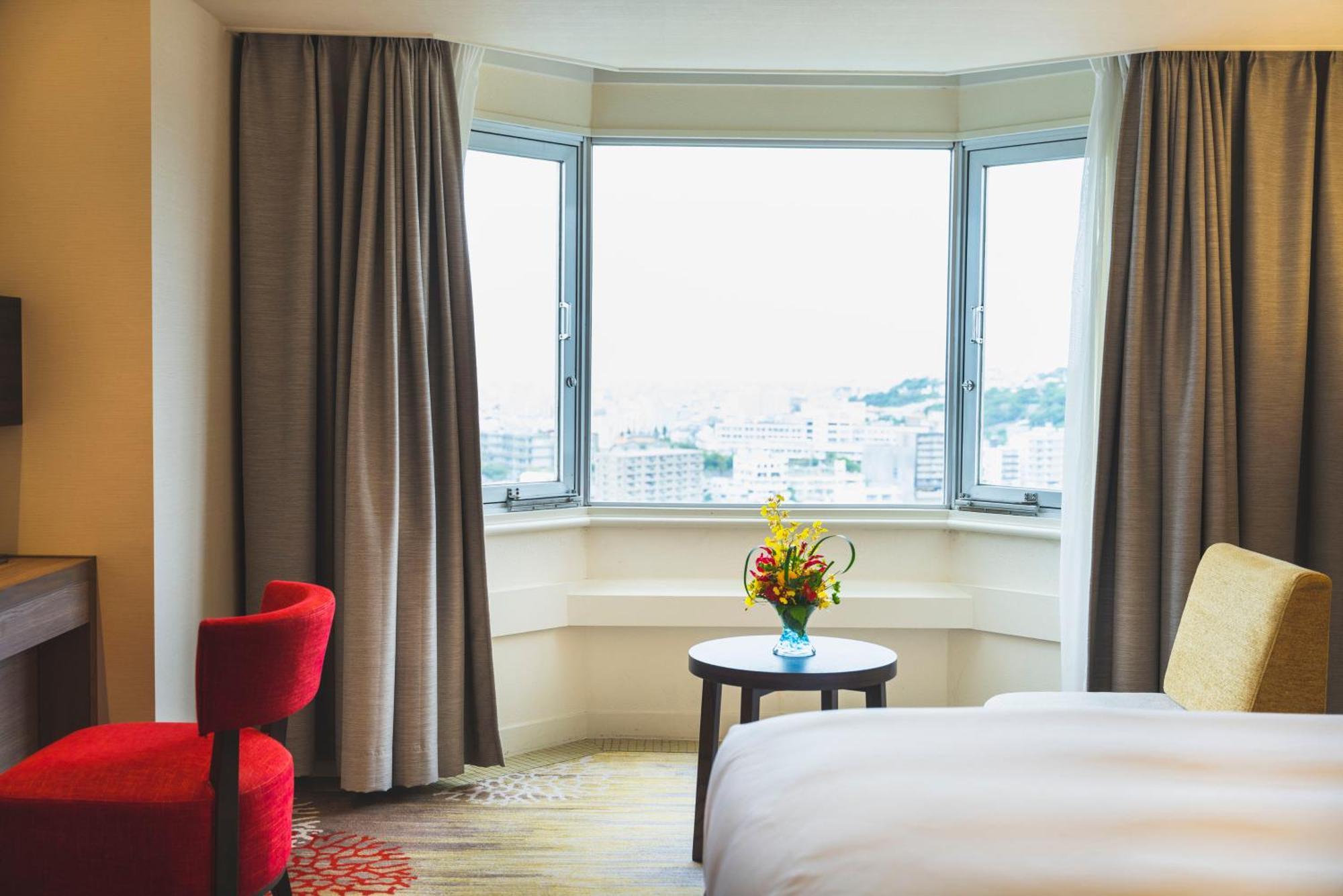 Doubletree By Hilton Naha Shuri Castle Екстериор снимка