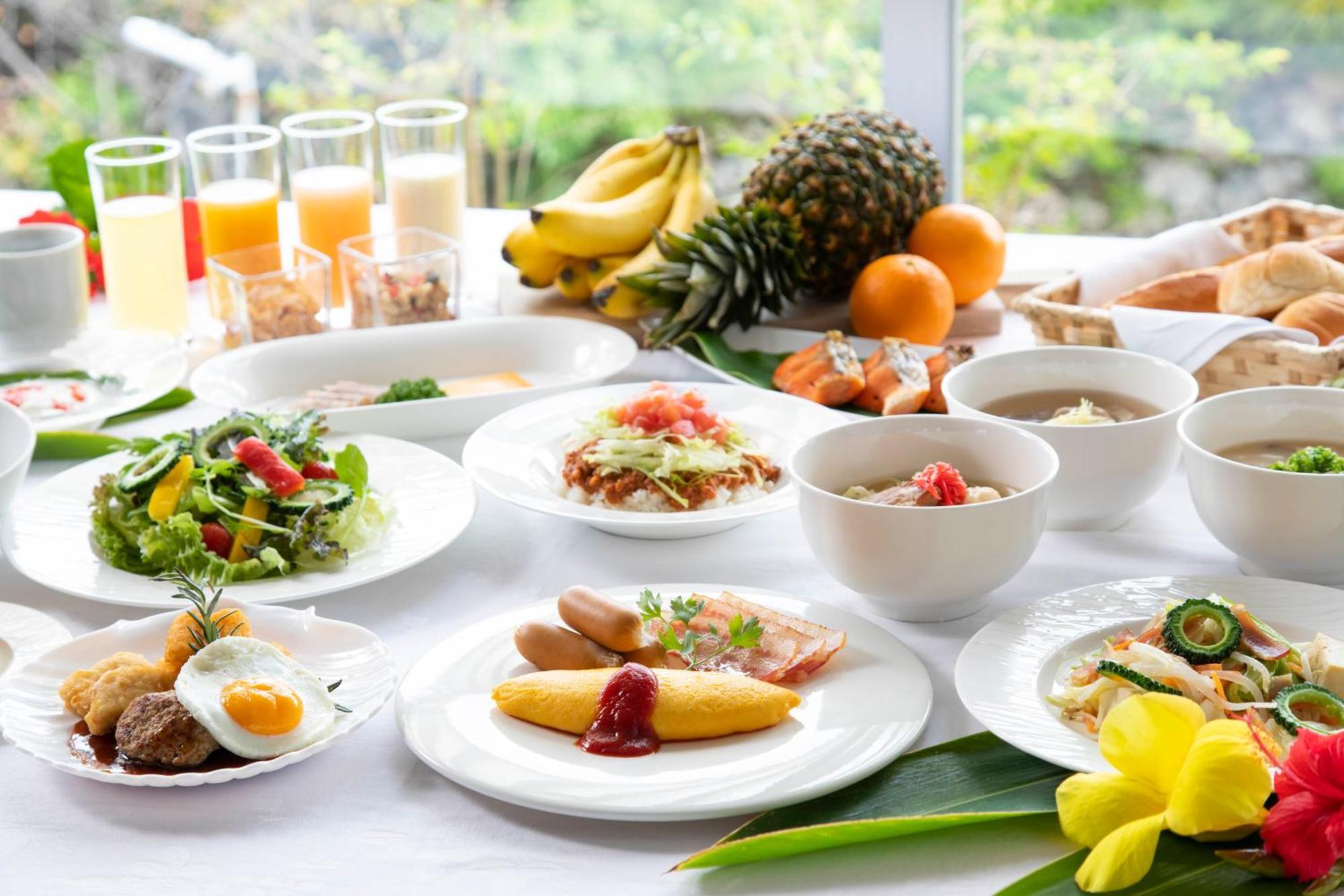 Doubletree By Hilton Naha Shuri Castle Екстериор снимка