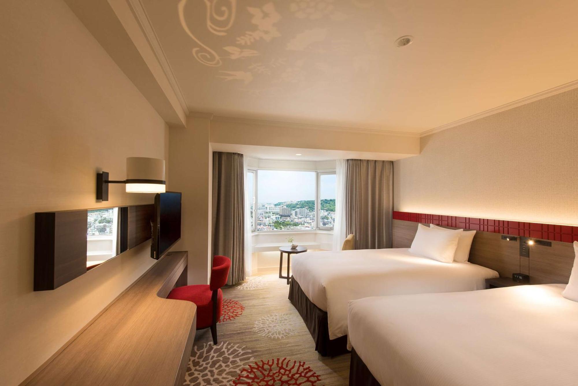 Doubletree By Hilton Naha Shuri Castle Екстериор снимка