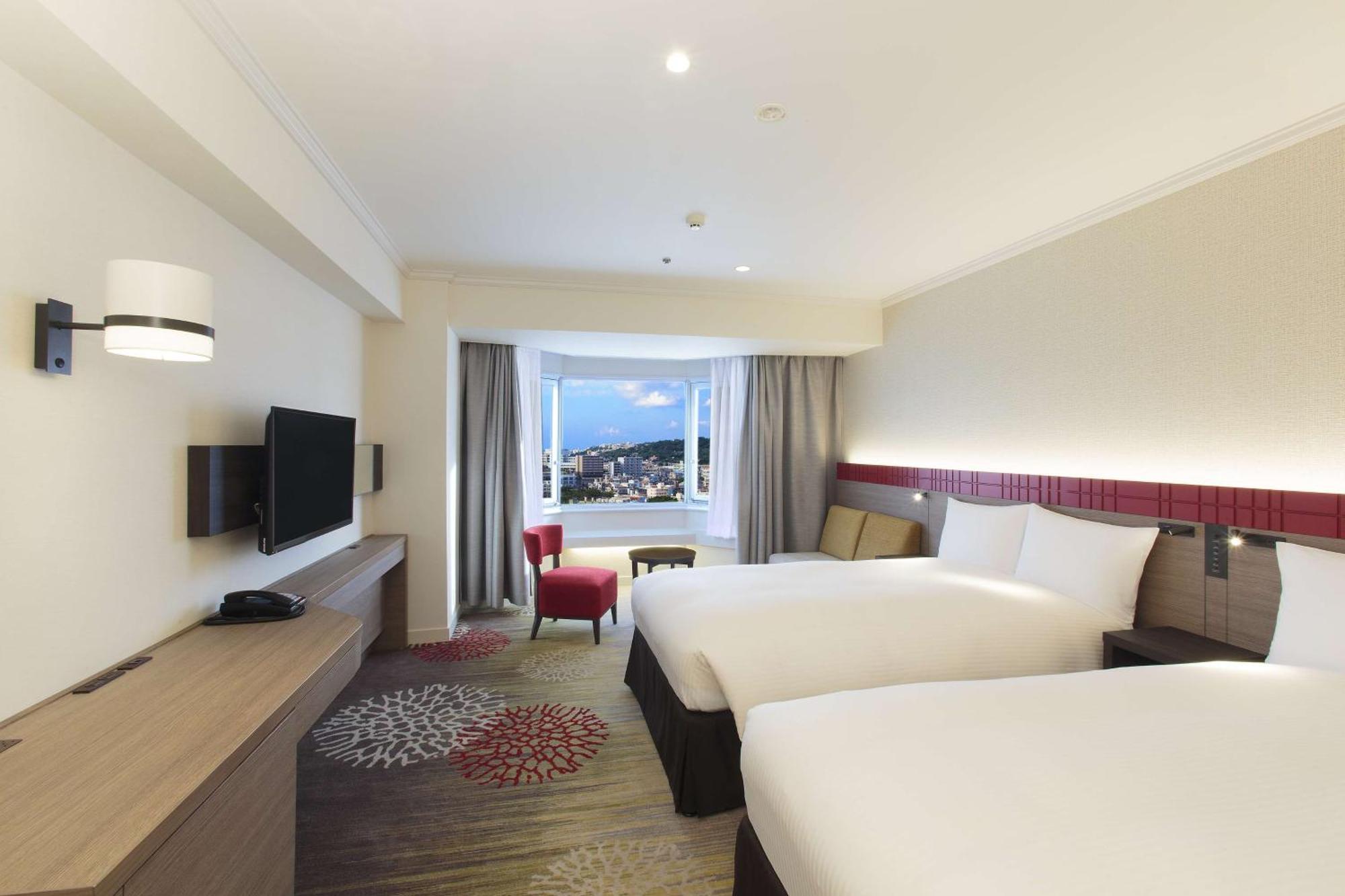 Doubletree By Hilton Naha Shuri Castle Екстериор снимка