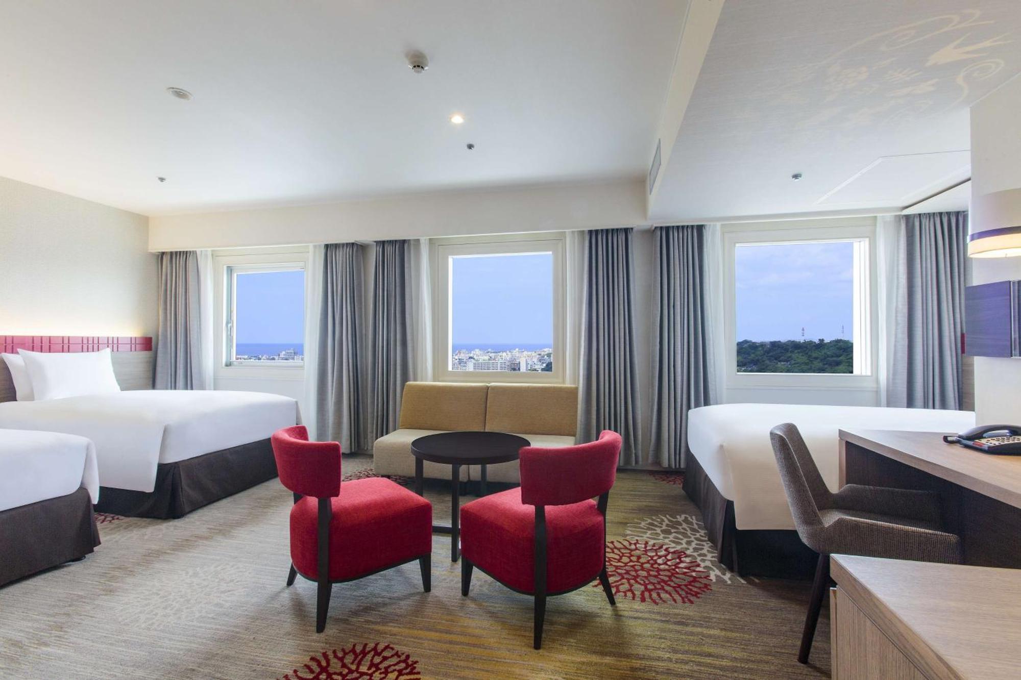 Doubletree By Hilton Naha Shuri Castle Екстериор снимка