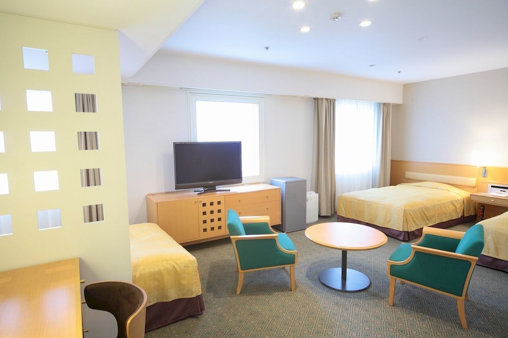 Doubletree By Hilton Naha Shuri Castle Екстериор снимка