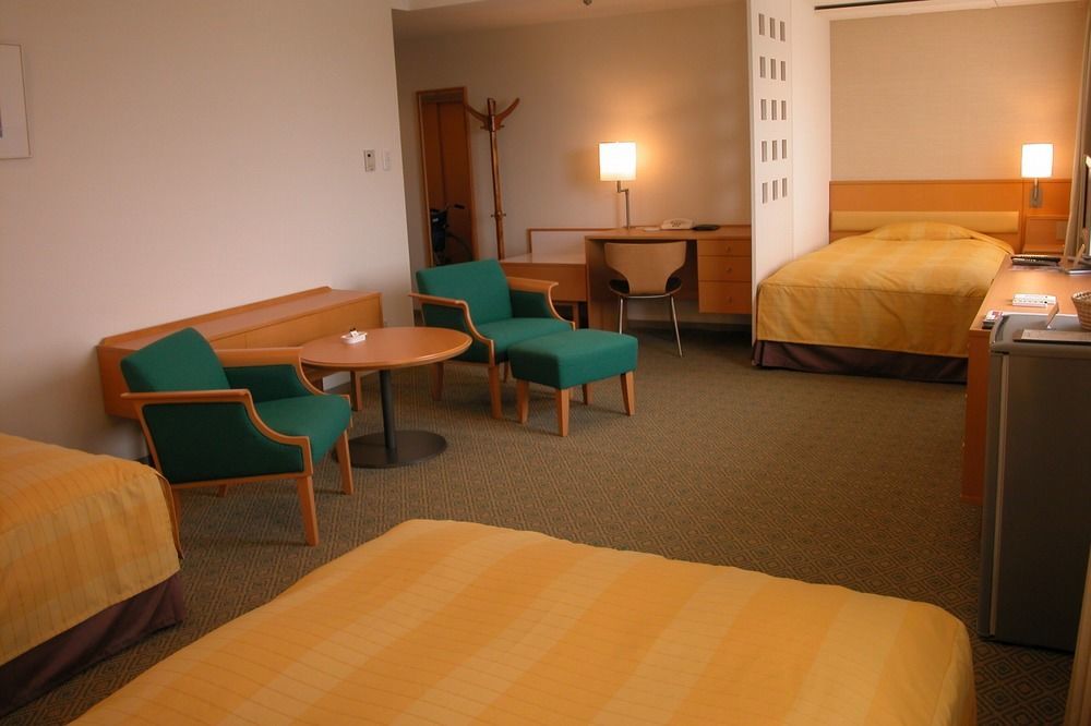 Doubletree By Hilton Naha Shuri Castle Екстериор снимка