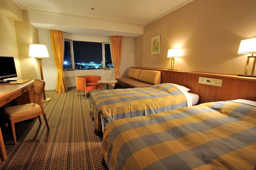 Doubletree By Hilton Naha Shuri Castle Екстериор снимка