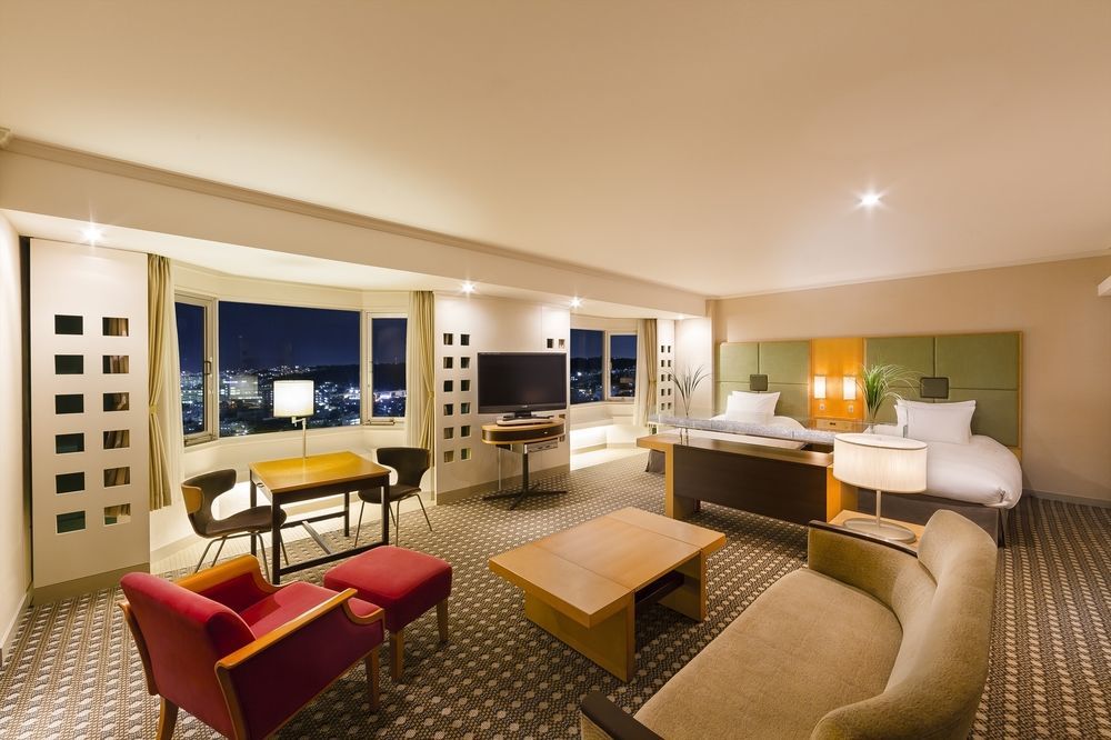 Doubletree By Hilton Naha Shuri Castle Екстериор снимка